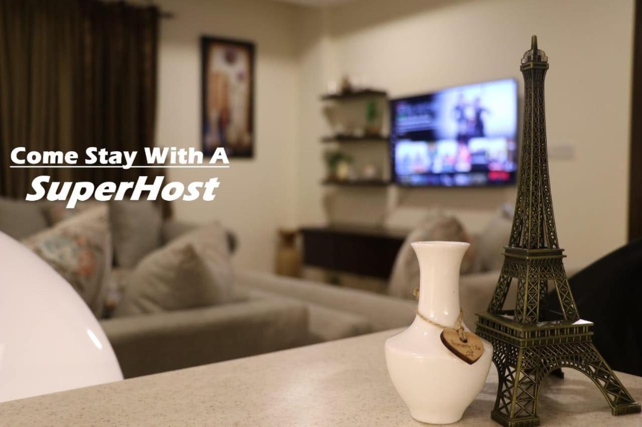 Elegant & Charming One Bed Apartment In Bahria Town Ραβαλπίντι Εξωτερικό φωτογραφία