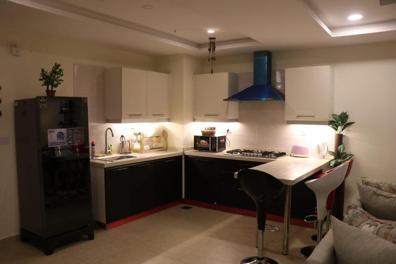 Elegant & Charming One Bed Apartment In Bahria Town Ραβαλπίντι Εξωτερικό φωτογραφία