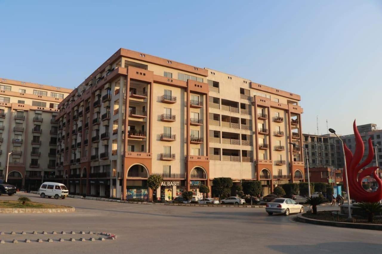 Elegant & Charming One Bed Apartment In Bahria Town Ραβαλπίντι Εξωτερικό φωτογραφία